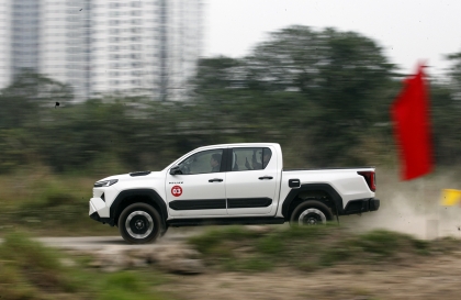 Đi tìm lời giải cho sức hút của Toyota Hilux hoàn toàn mới
